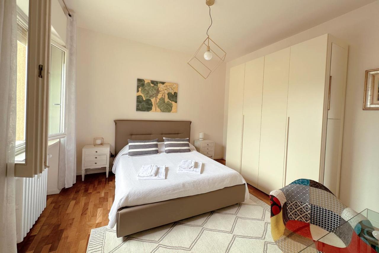 La Casa Di Paola E Betti Apartment อัลบา ภายนอก รูปภาพ